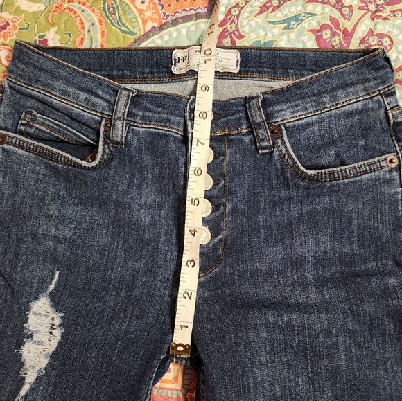 Free People Button Fly Distressed Skinny Jeans - Picture 8 of 14